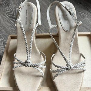 Banana Republic Cream Wedge Sandle